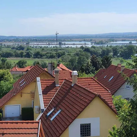 In Fonyod/balaton 18581 Appartement *