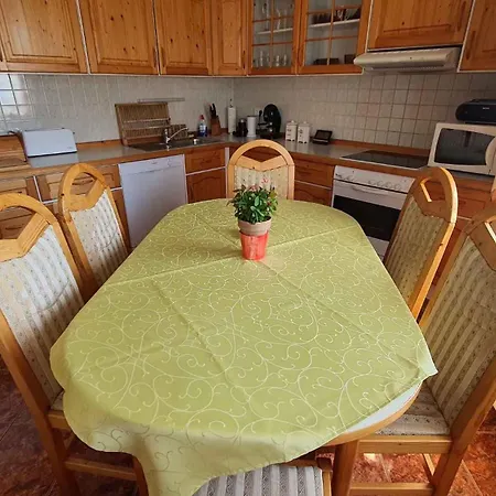 Appartement In Fonyod/balaton 18581 *