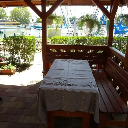 In Fonyod/balaton 18581 Apartman Fonyód