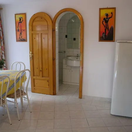 Appartement In Fonyod/balaton 18581